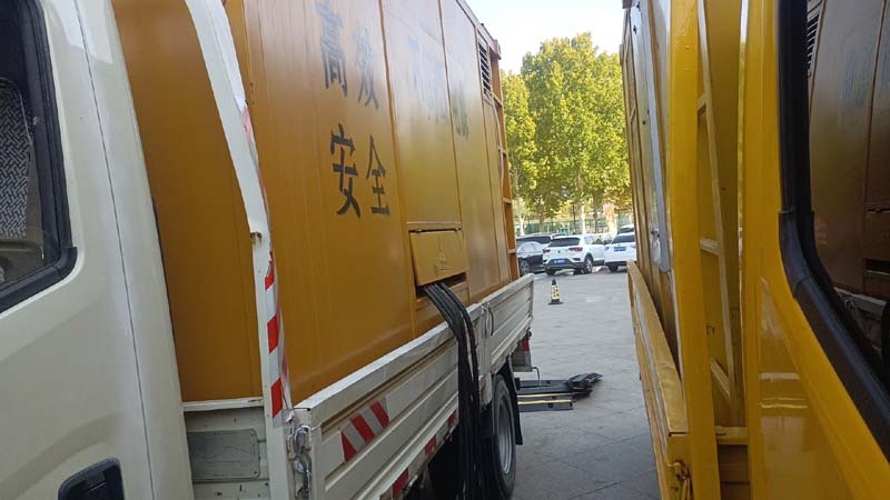 石鼓如何判断柴油发电机组和UPS电源的切换时间是否符合要求？