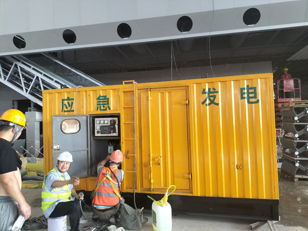 石鼓怎样判断空气滤清器是否需要更换？